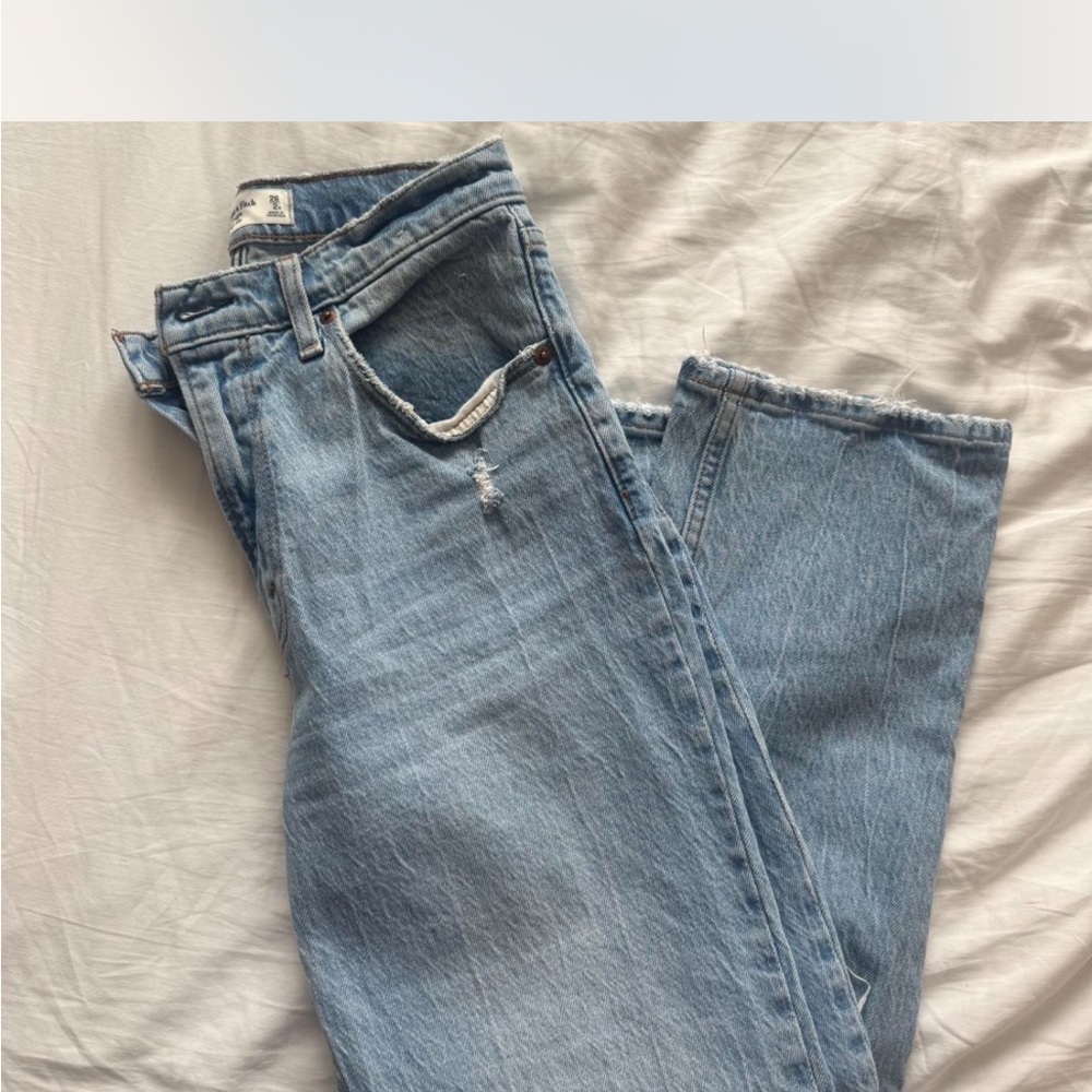 Abercrombie & Fitch the 90s straight ultra high rise jeans